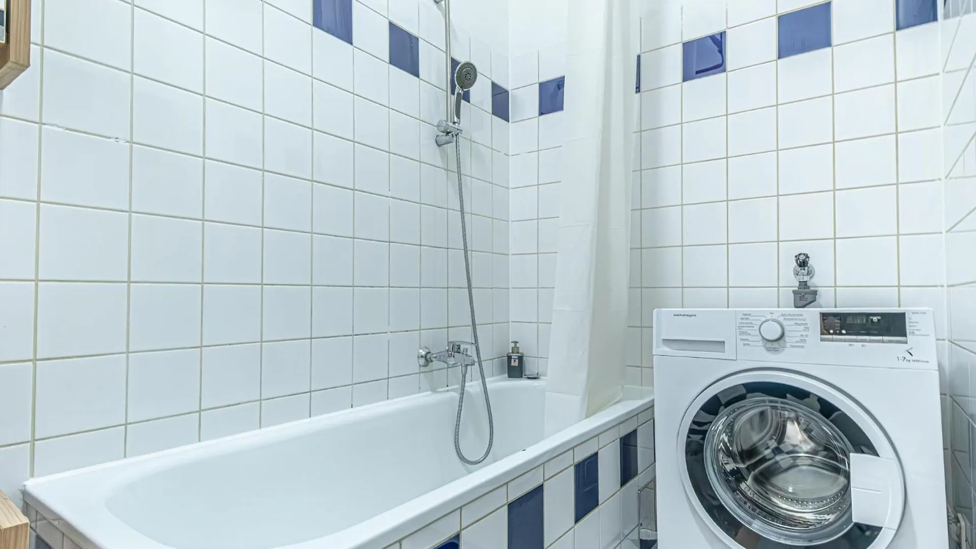 Apartmán Lovely 1Br & 1Lr Apt For 5P In The Heart Of Vídeň