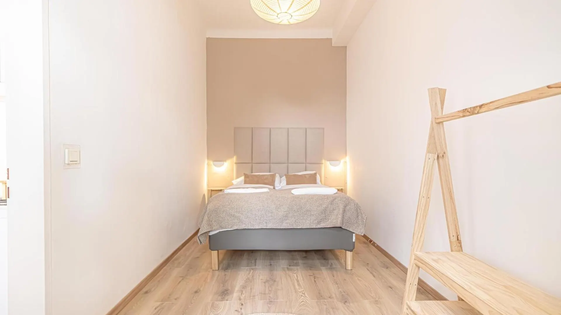 Lovely 1Br & 1Lr Apt For 5P In The Heart Of Vídeň Apartmán