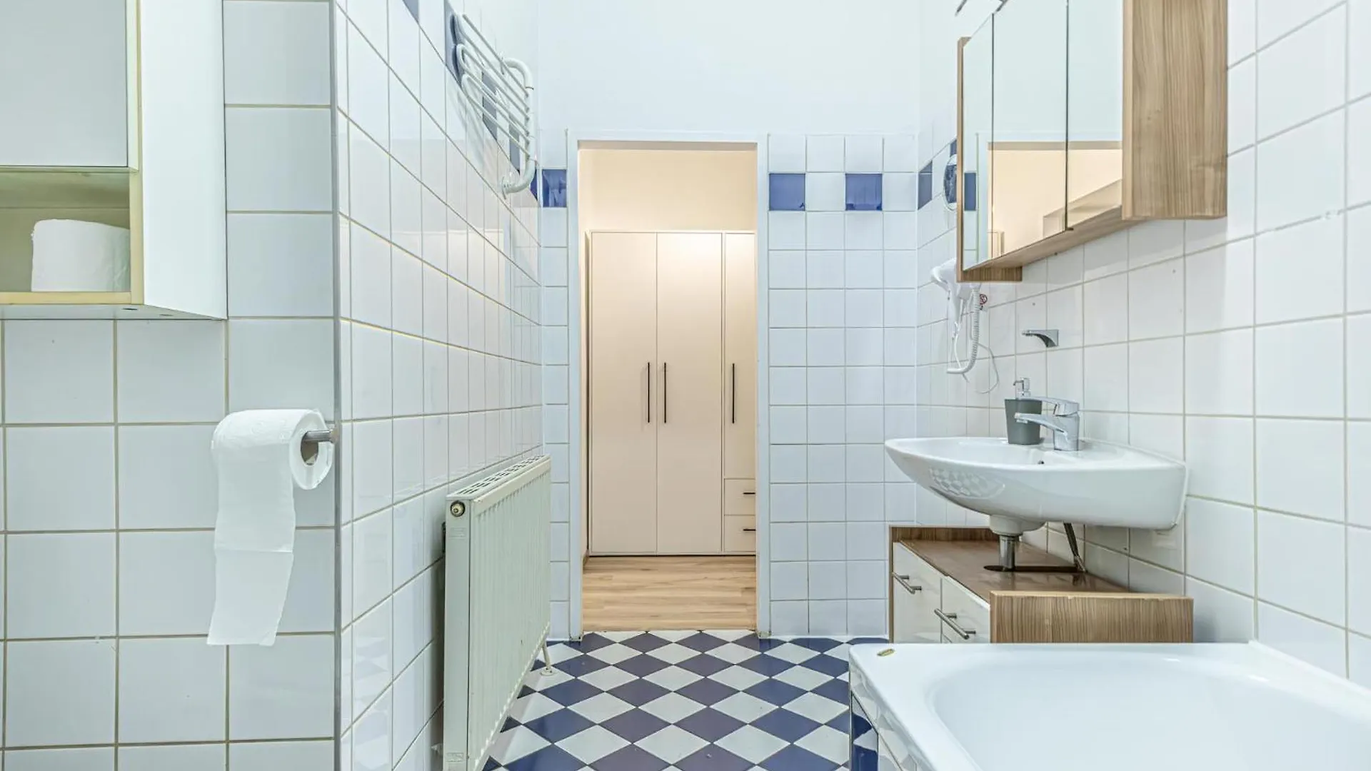 Lovely 1Br & 1Lr Apt For 5P In The Heart Of Vienna Austria