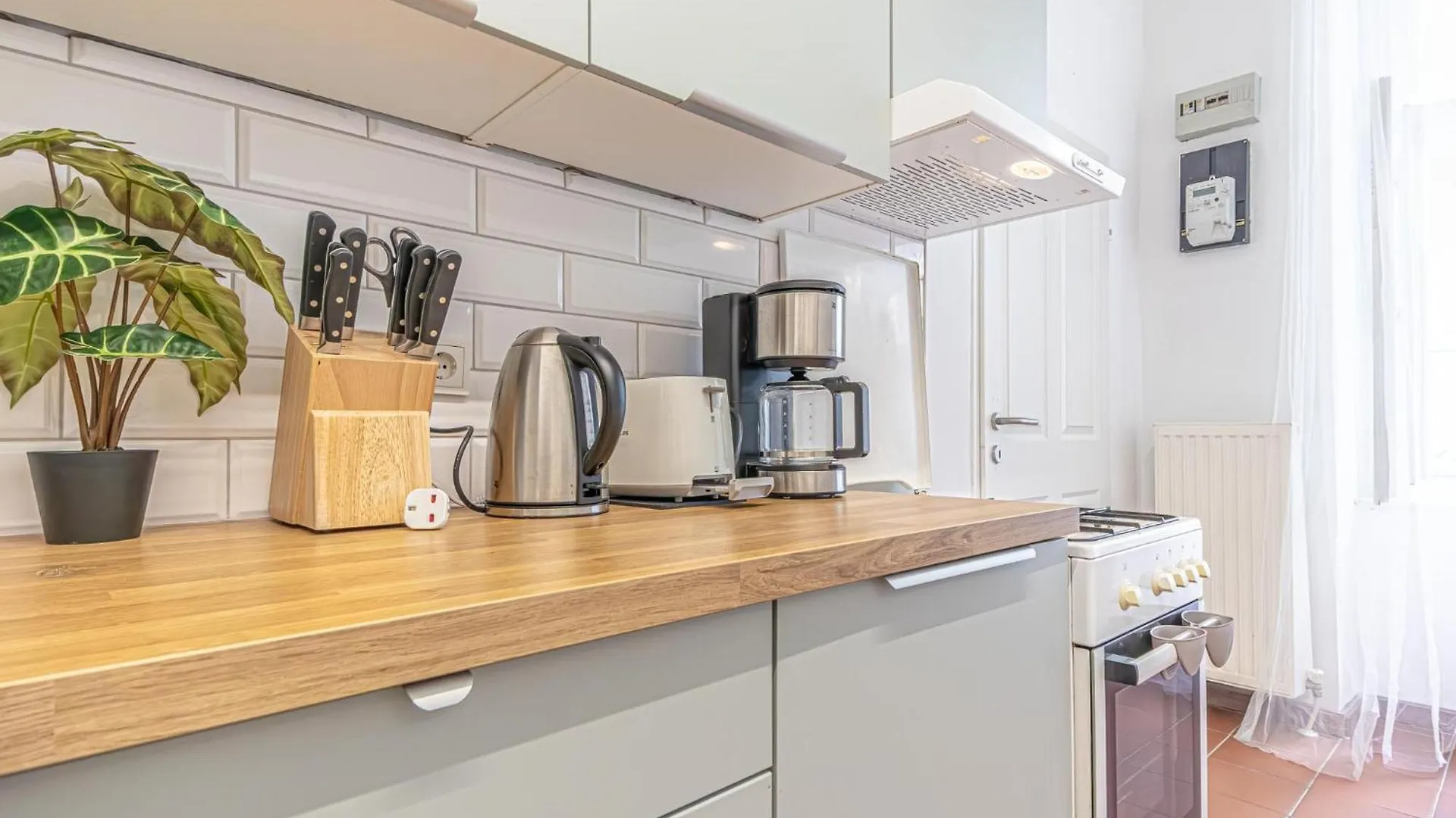 Lovely 1Br & 1Lr Apt For 5P In The Heart Of Vienna