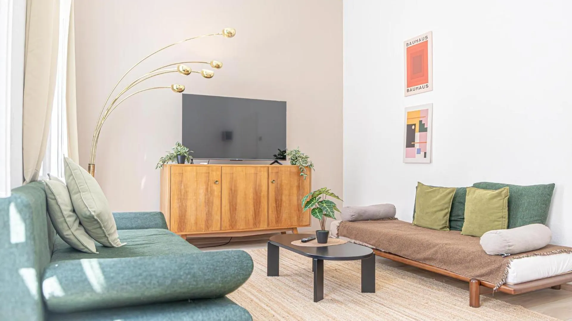 Lovely 1Br & 1Lr Apt For 5P In The Heart Of Vienna 0*,